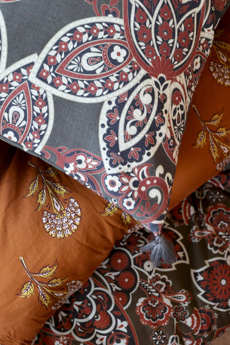 Aix púðaver með kögri Verte og Terracotta