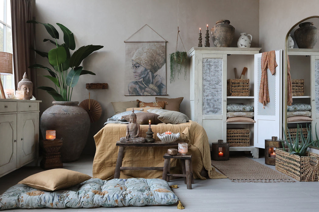 Mynd á viðarramma 97 cm Kona