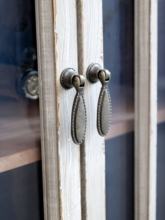 Skenkur með 6 glerhurðum og svörtum toppi