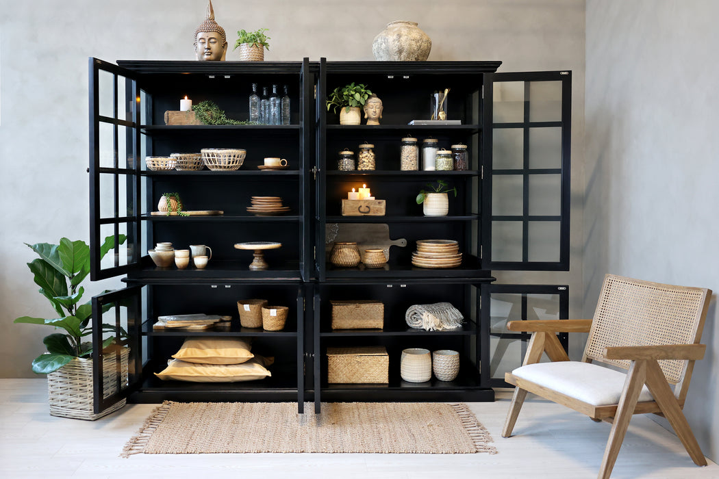 Skápur með 8 glerhurðum og  hillum svartur Marseille