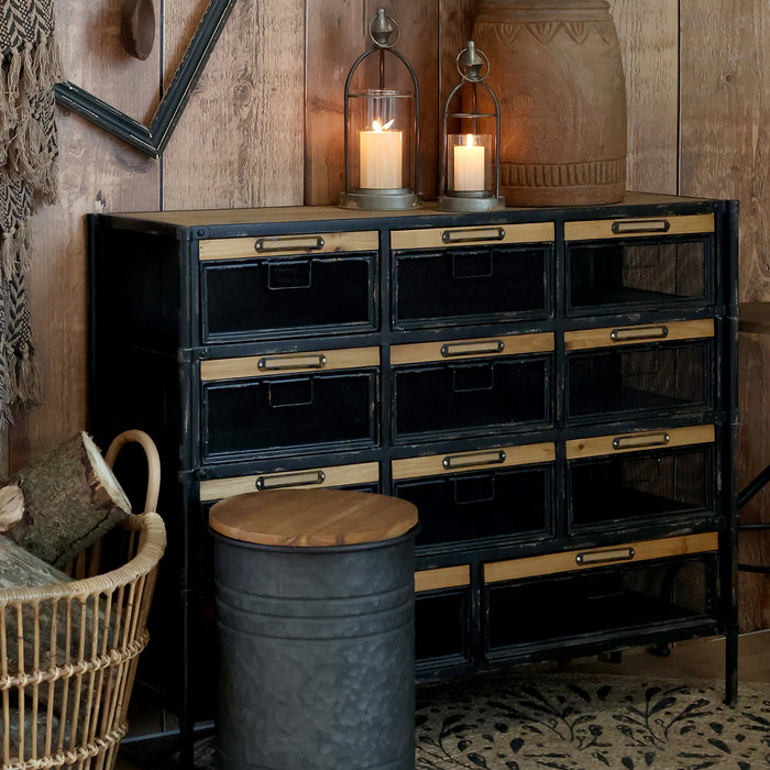 Skenkur Factory still