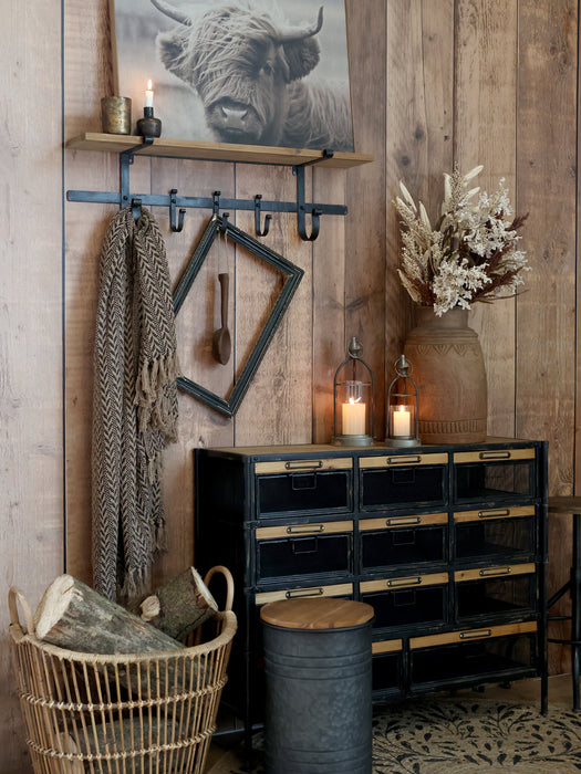 Skenkur Factory still