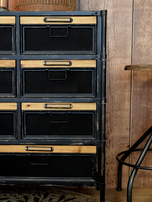 Skenkur Factory still