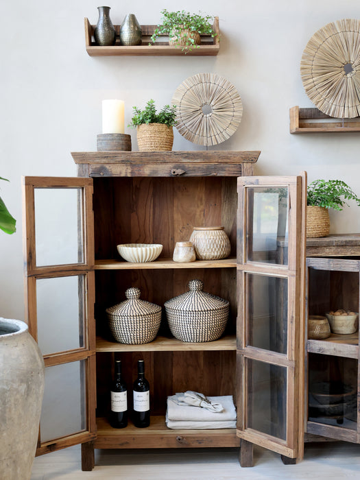 Skápur með glerhurð og hillum 140 x 80 cm