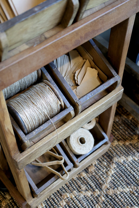 Hillusamstæða með lausum múrsteinaboxum