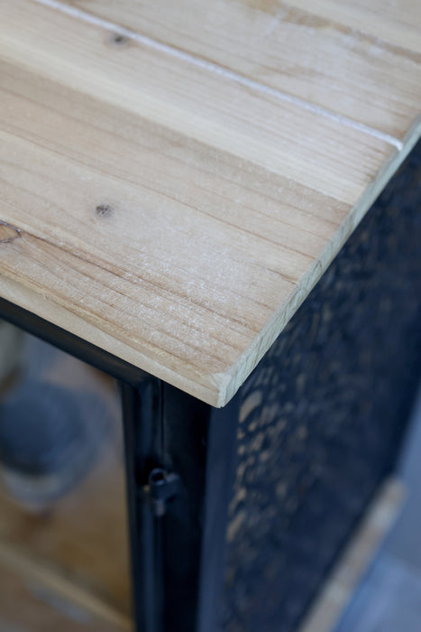 Vence skenkur með 4 hurðum og hillum