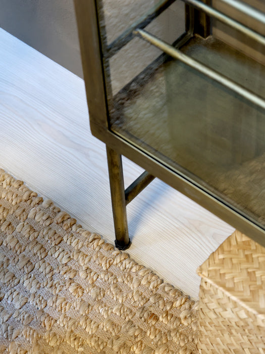 Vínrekki úr járni og gleri