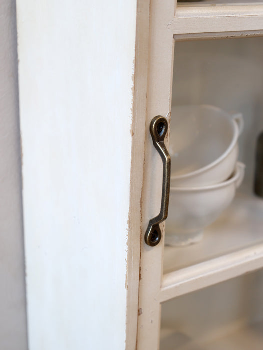 Veggskápur með glerhurð