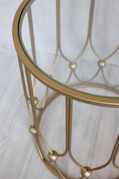 Gyllt hliðarborð/sófaborð minni týpa