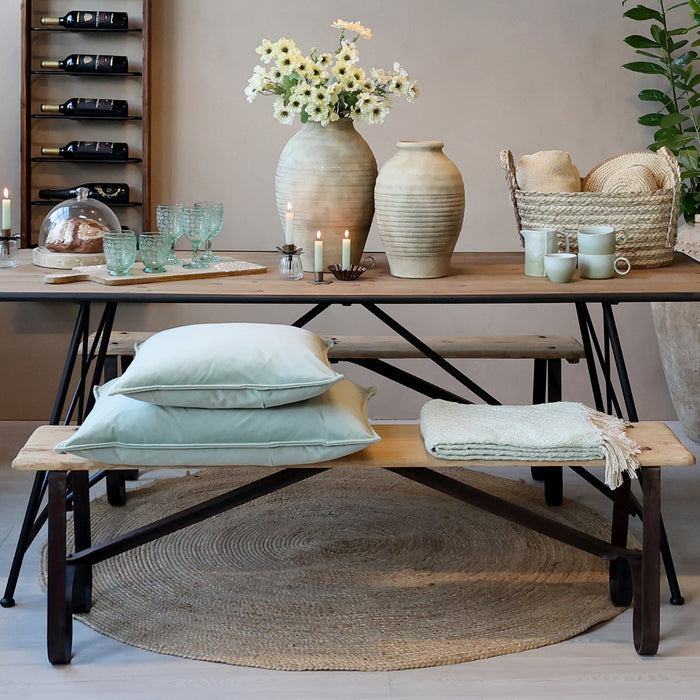 Grimaud bekkur  úr endurunnum við með járnfótum 152 cm