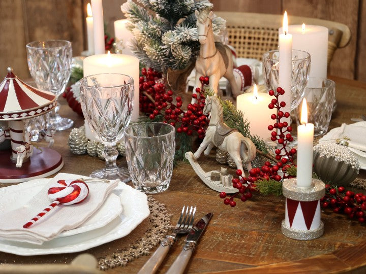 Rugguhestur með gjöfum "Antigue cream"