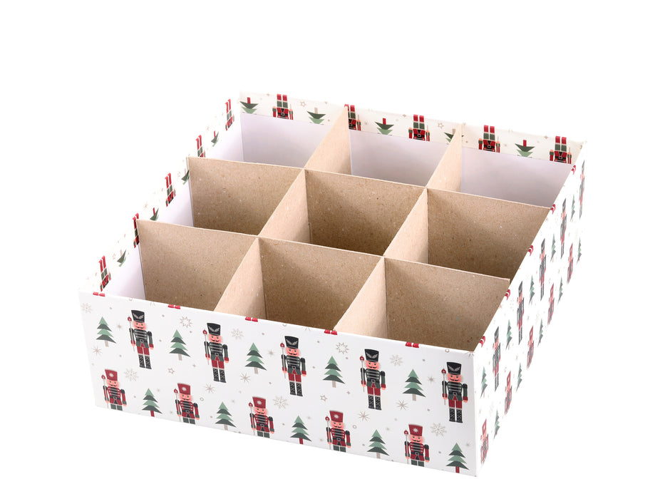 Gjafa/geymslu kassar m hnotubrjótum