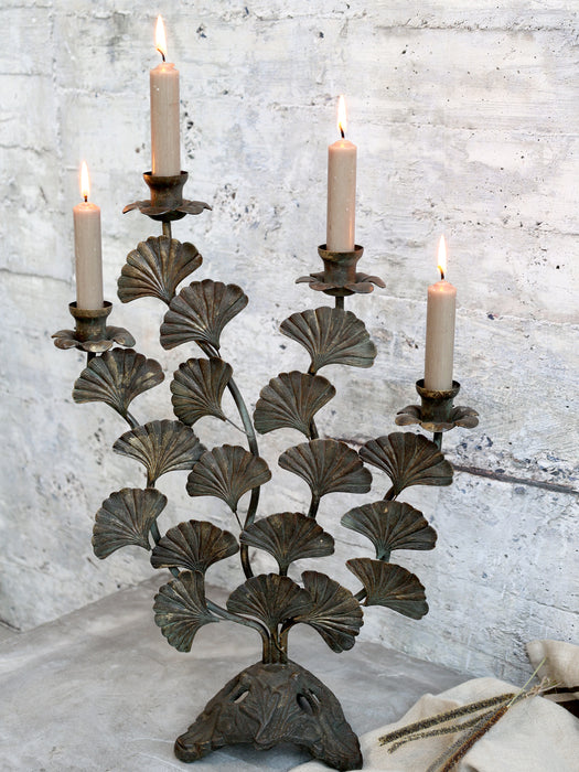 Gamaldags franskur kirkjukertastjaki