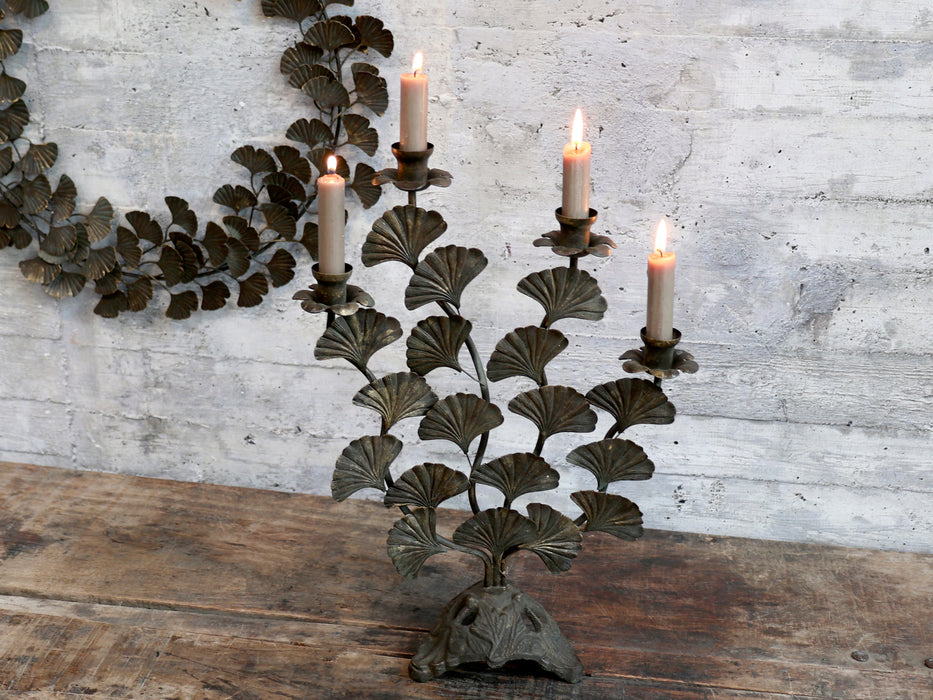 Gamaldags franskur kirkjukertastjaki