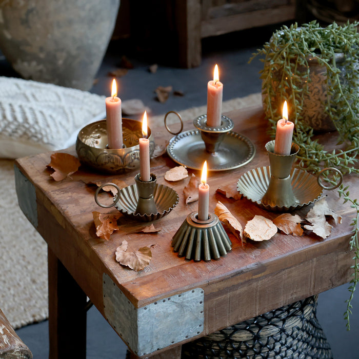 Kertastjaki með mynstri antique brass