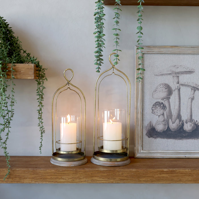 Kertalukt með viðarbotni Brass minni