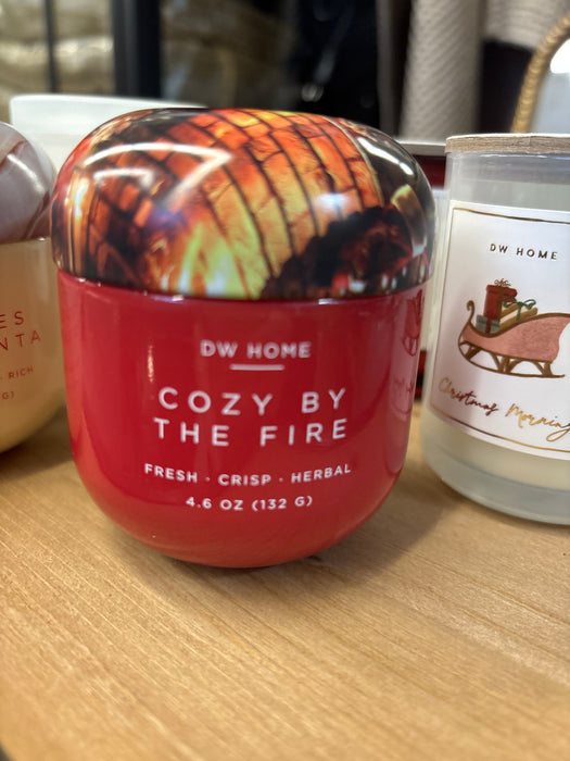 Cozy by the Fire - lítið